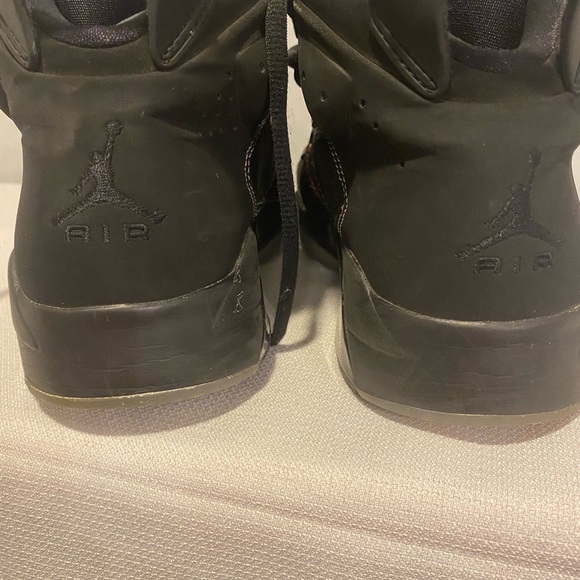 Air Jordan Shoes Black and Red Youth Size 5Y DM1159-003 - Picture 13 of 16